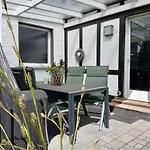Augenblicke In - Modernes Mit Garten *