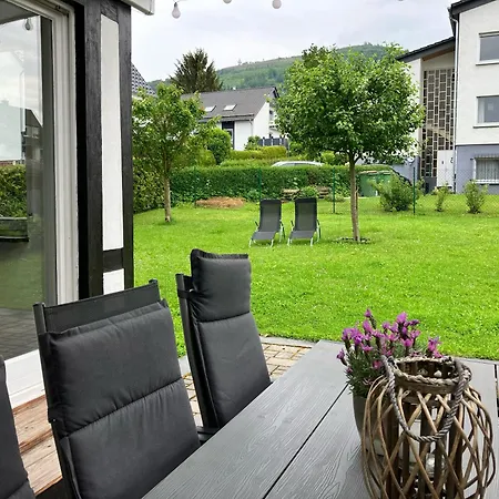 Augenblicke In - Modernes Mit Garten *